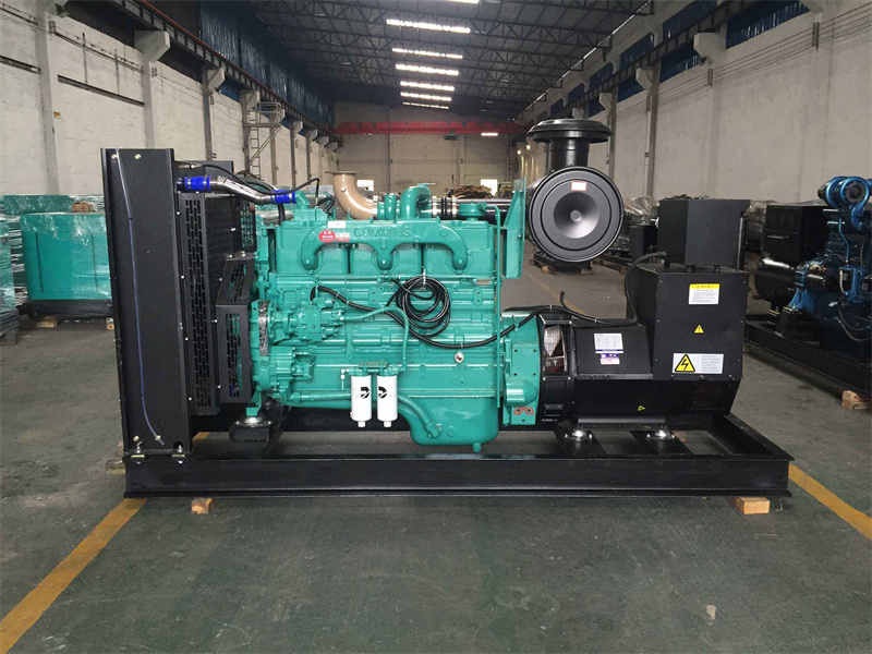 扬州柴油发电机组过载运行时降低转速有哪些注意事项？